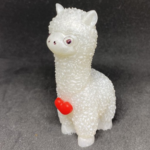 Alpaca Figurine - Cleo (white) image